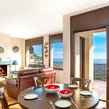 Villa- Monica Villa *